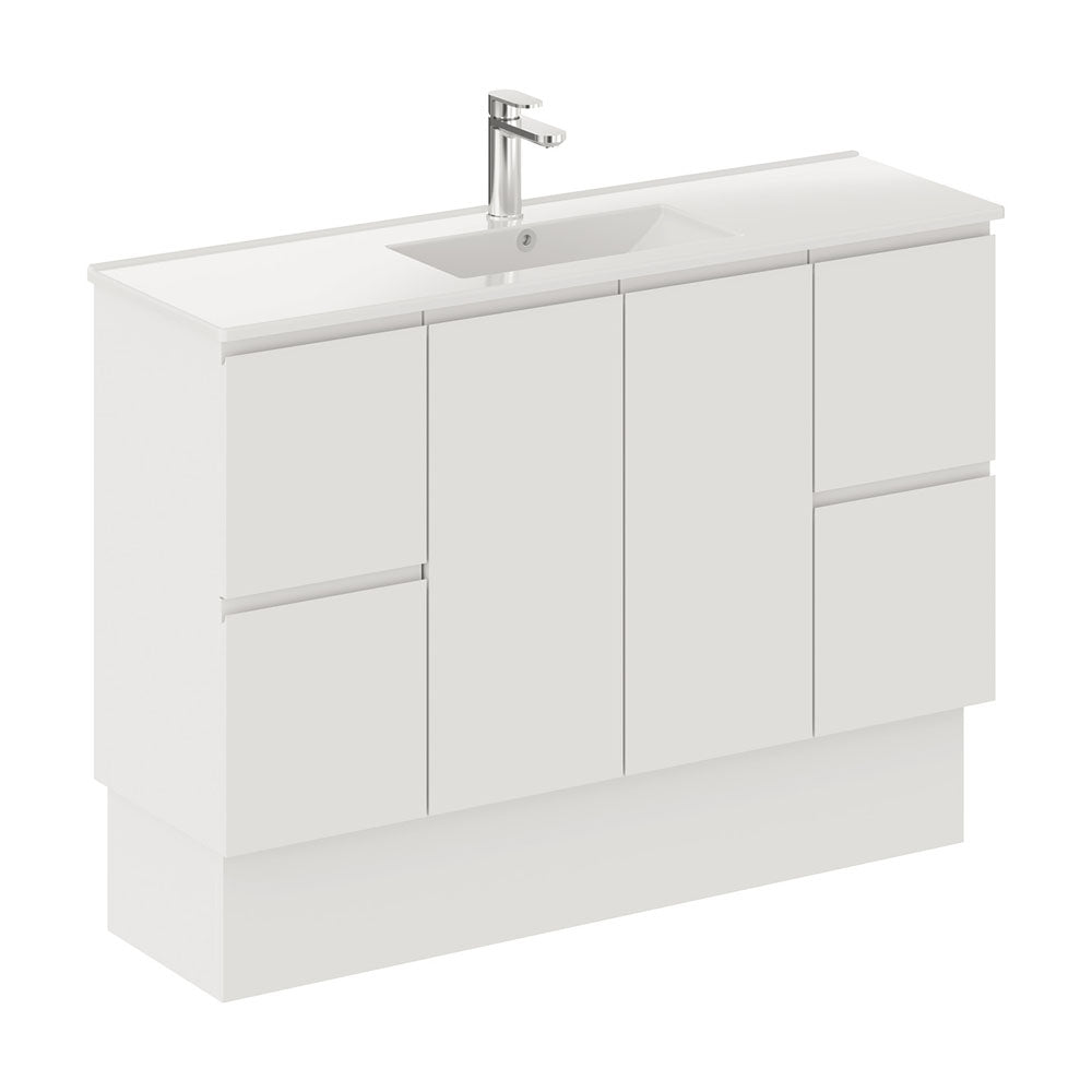 Siska Slim 1200 Vanity on Kickboard