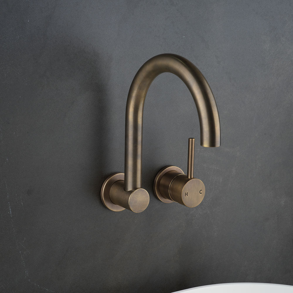 (-84) (-84) Antique Brass Light