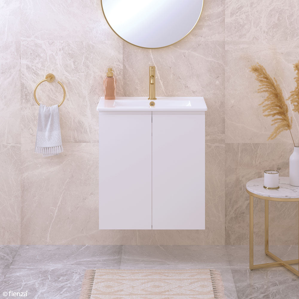 Siska Slim 600 Vanity on Kickboard