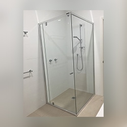 Shower Screen