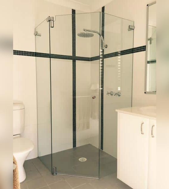 Pivot Shower Screens White Bathroom
